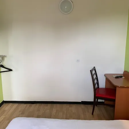 Enzo En Champagne 2* Châlons-en-Champagne