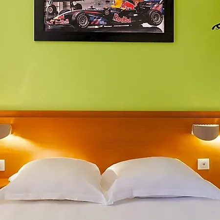 Enzo En Champagne Hotel 2*