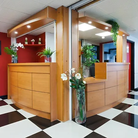 Enzo Chalons En Champagne Hotel