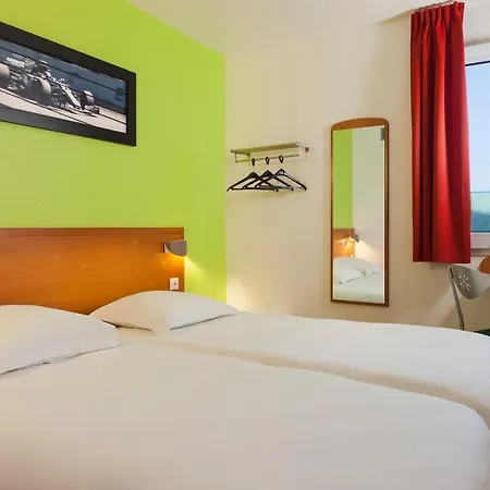 Enzo Chalons En Champagne Hotel