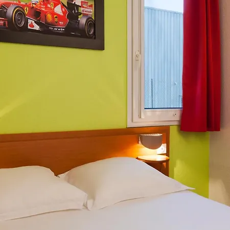Enzo Chalons En Champagne Hotel