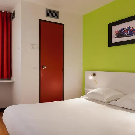Enzo Chalons En Champagne Hotel Châlons-en-Champagne