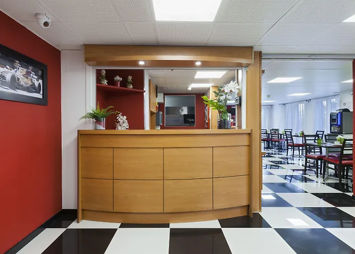 Enzo En Champagne Hotel 2*